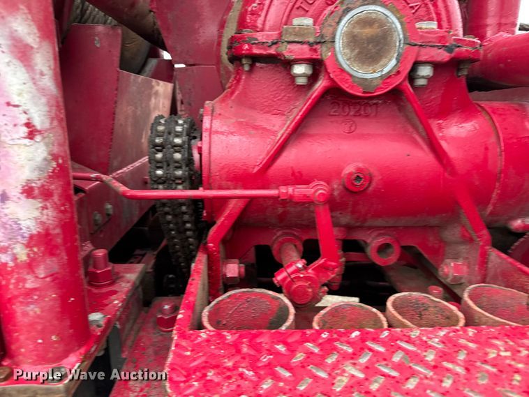 image for item ER2455 2003 Kenworth T800 winch truck