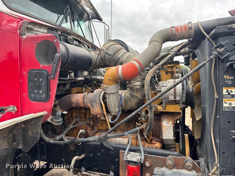 image for item ER2455 2003 Kenworth T800 winch truck