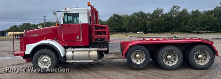 image for item ER2456 1999 Kenworth T800  winch truck