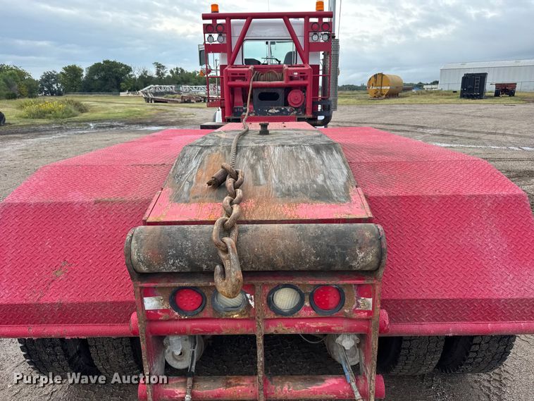 image for item ER2456 1999 Kenworth T800  winch truck