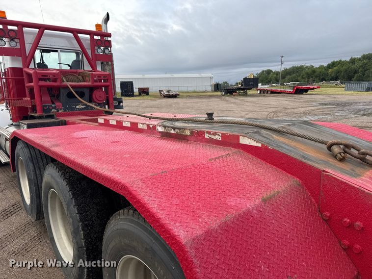 image for item ER2456 1999 Kenworth T800  winch truck