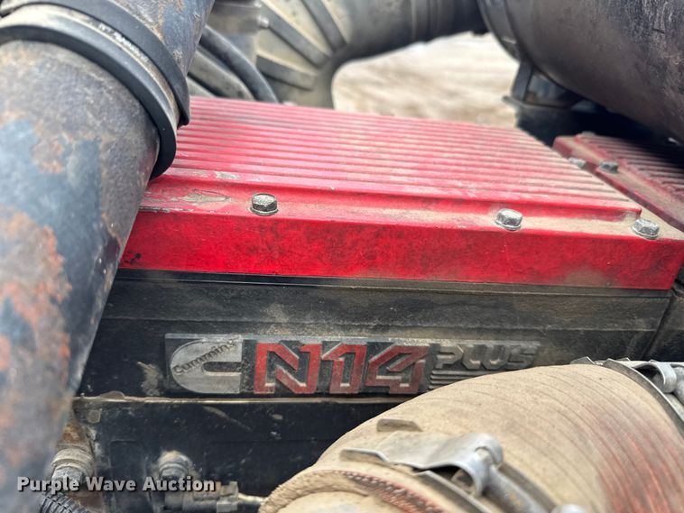 image for item ER2456 1999 Kenworth T800  winch truck