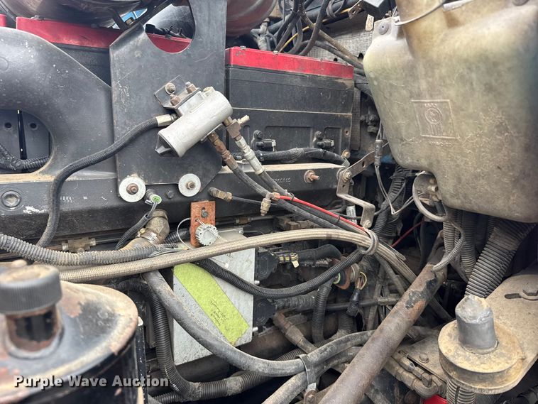 image for item ER2456 1999 Kenworth T800  winch truck