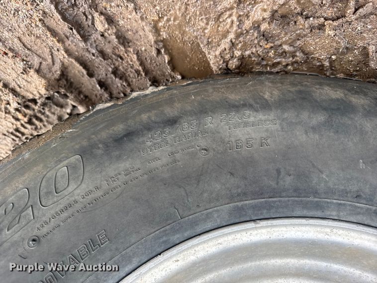 image for item ER2456 1999 Kenworth T800  winch truck