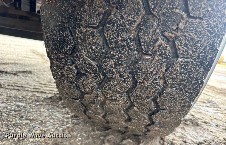 image for item ER2456 1999 Kenworth T800  winch truck