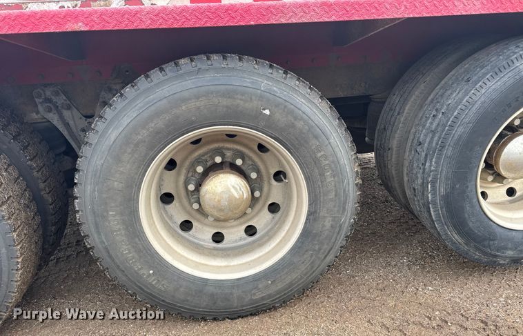 image for item ER2456 1999 Kenworth T800  winch truck