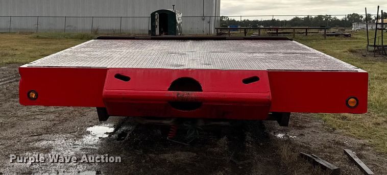 image for item ER2457 2007 Neville Built drop deck oilfield trailer