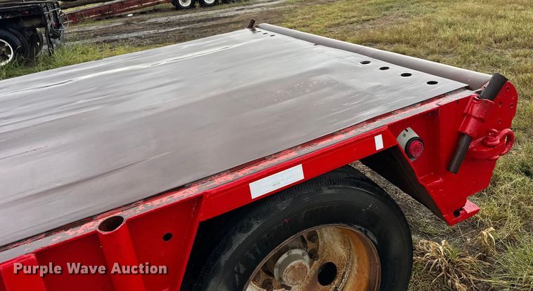 image for item ER2457 2007 Neville Built drop deck oilfield trailer