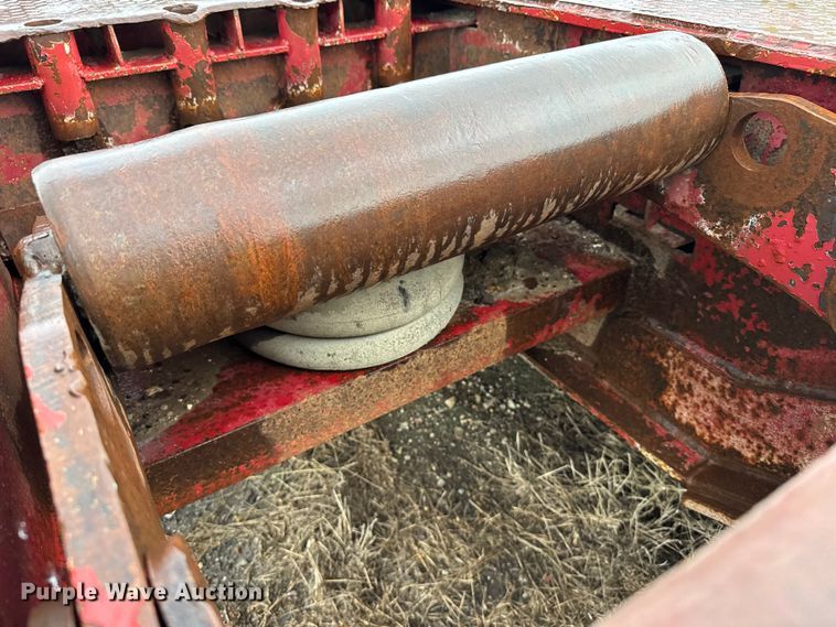 image for item ER2457 2007 Neville Built drop deck oilfield trailer