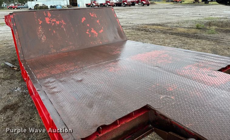 image for item ER2457 2007 Neville Built drop deck oilfield trailer