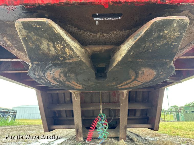image for item ER2457 2007 Neville Built drop deck oilfield trailer