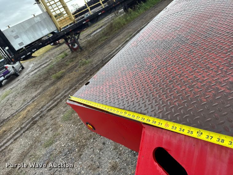image for item ER2457 2007 Neville Built drop deck oilfield trailer