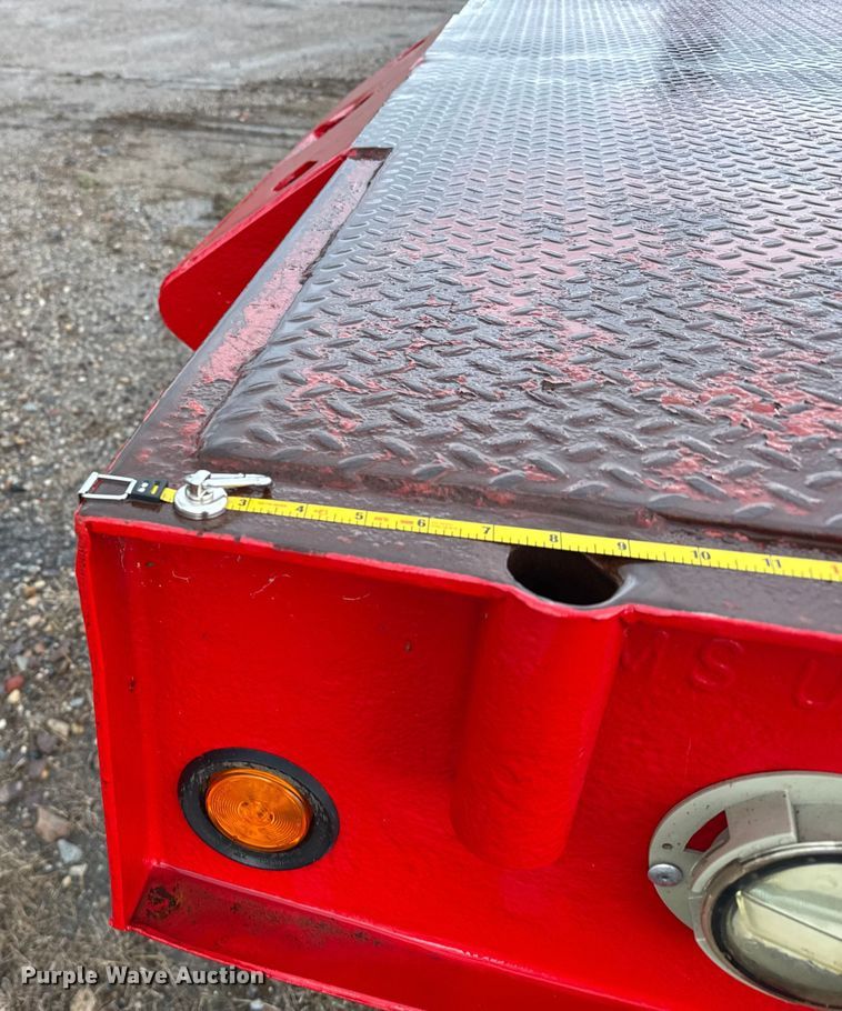 image for item ER2457 2007 Neville Built drop deck oilfield trailer