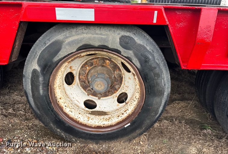 image for item ER2457 2007 Neville Built drop deck oilfield trailer