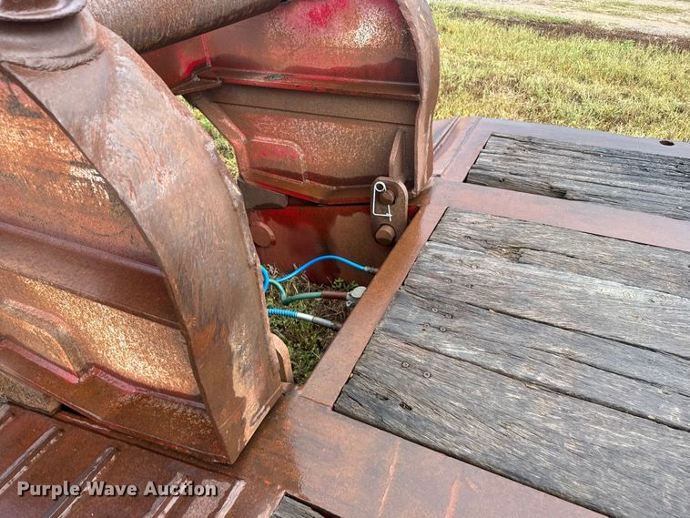 image for item ER2459 1997 Nuttall lowboy oilfield trailer