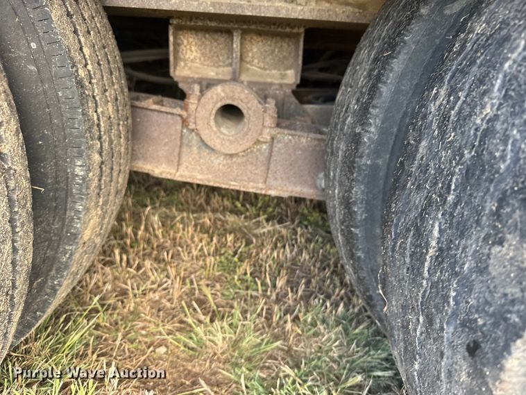 image for item ER2460 2001 Atoka Lowboy  drop deck oilfield trailer 