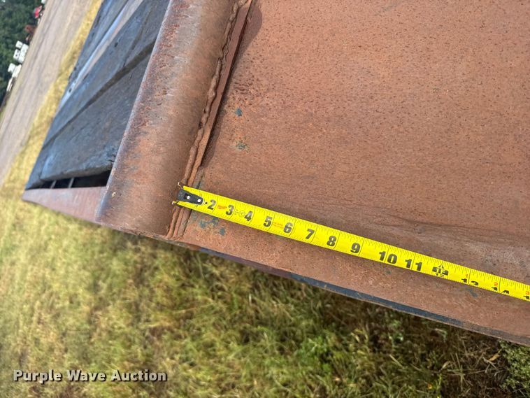 image for item ER2460 2001 Atoka Lowboy  drop deck oilfield trailer 