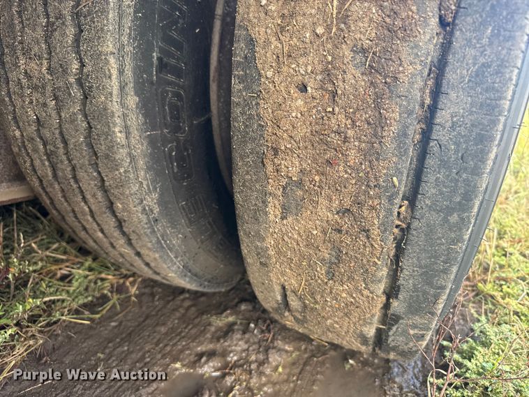 image for item ER2460 2001 Atoka Lowboy  drop deck oilfield trailer 