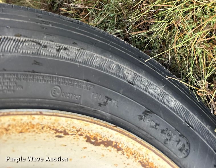 image for item ER2460 2001 Atoka Lowboy  drop deck oilfield trailer 