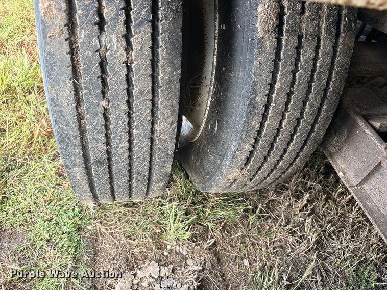 image for item ER2460 2001 Atoka Lowboy  drop deck oilfield trailer 