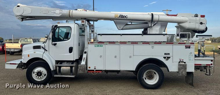 image for item ER2470 2006 Freightliner Business Class M2 bucket truck