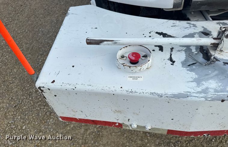 image for item ER2470 2006 Freightliner Business Class M2 bucket truck