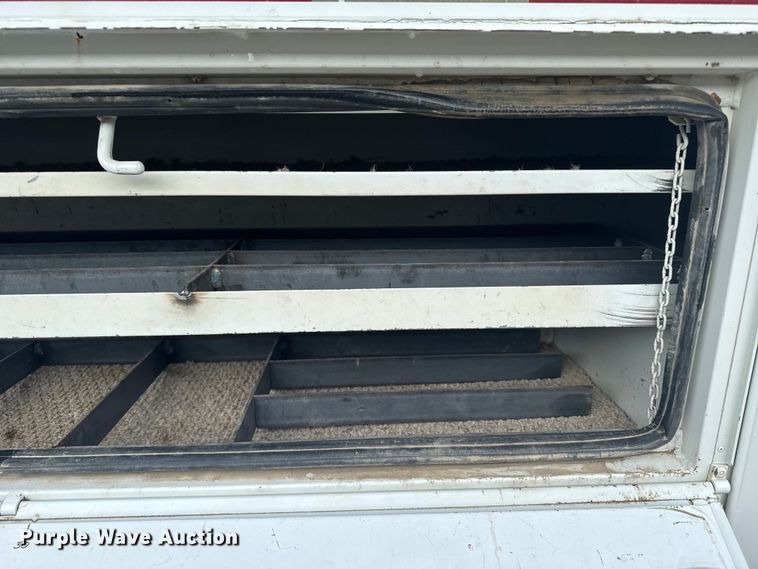 image for item ER2470 2006 Freightliner Business Class M2 bucket truck