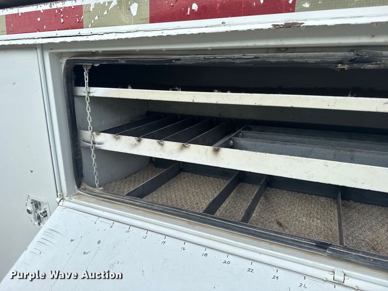 image for item ER2470 2006 Freightliner Business Class M2 bucket truck