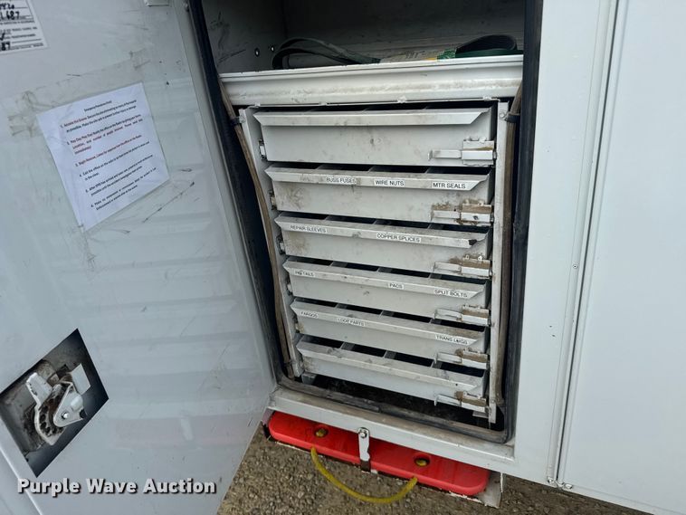 image for item ER2470 2006 Freightliner Business Class M2 bucket truck