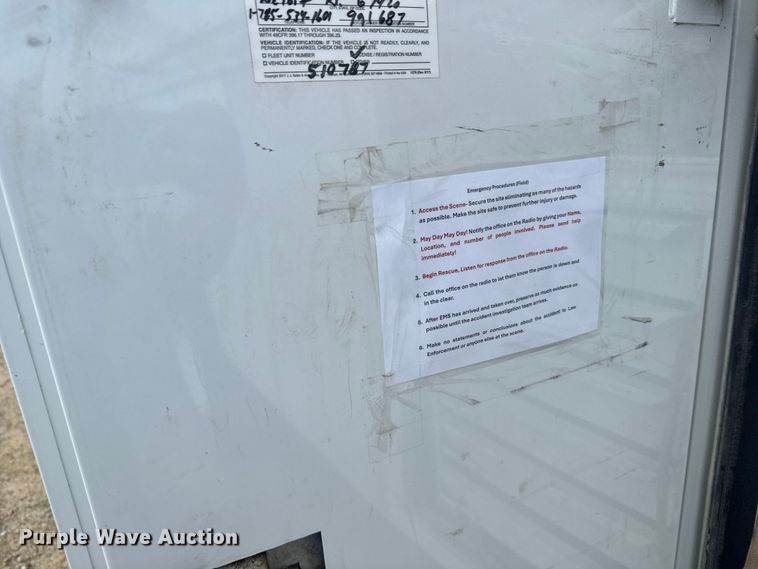 image for item ER2470 2006 Freightliner Business Class M2 bucket truck