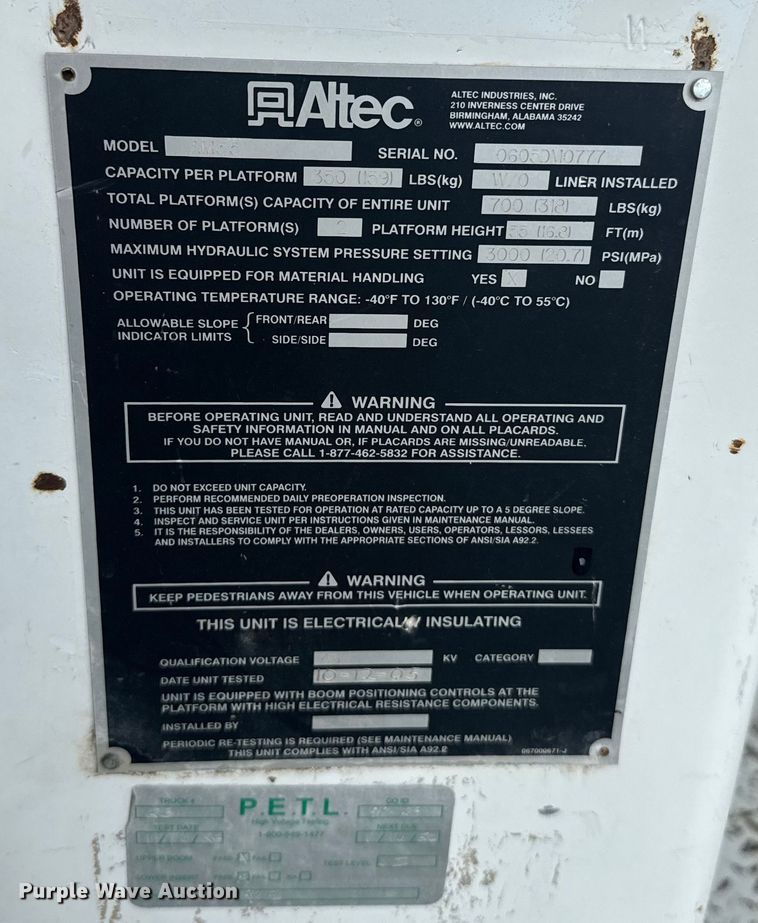 image for item ER2470 2006 Freightliner Business Class M2 bucket truck