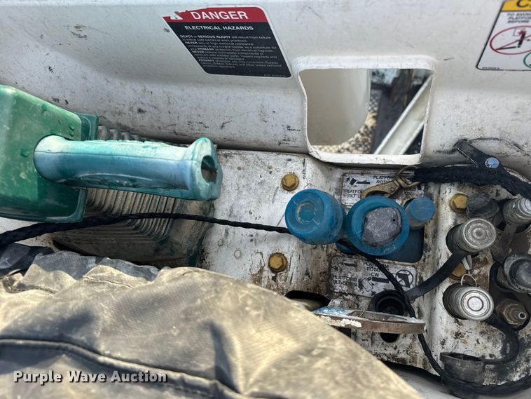 image for item ER2470 2006 Freightliner Business Class M2 bucket truck