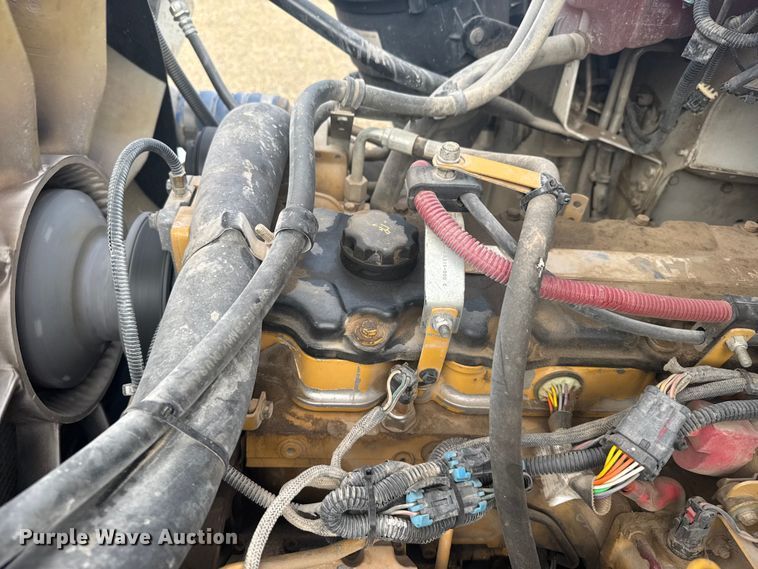 image for item ER2470 2006 Freightliner Business Class M2 bucket truck