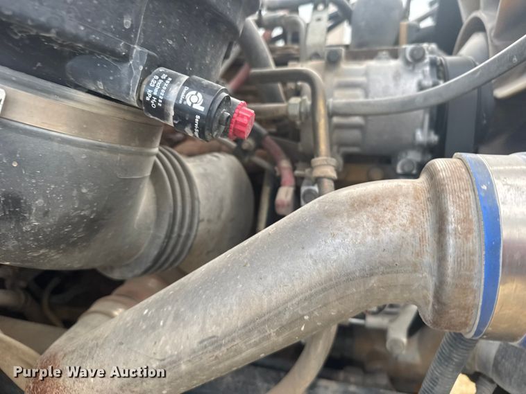 image for item ER2470 2006 Freightliner Business Class M2 bucket truck