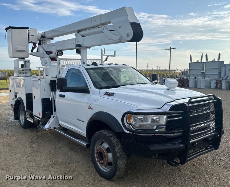 CAMIóN CON CANASTILLA 2019 RAM ETI