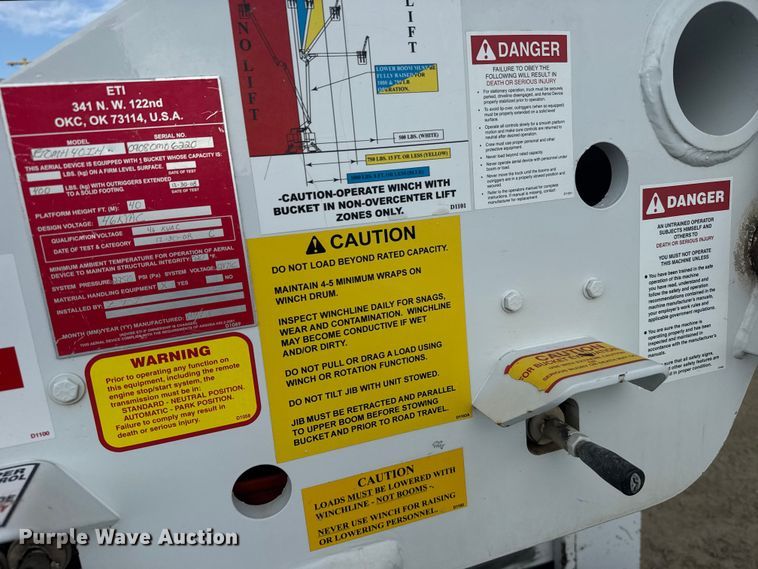 image for item ER2471 2019 Dodge Ram 5500 bucket truck