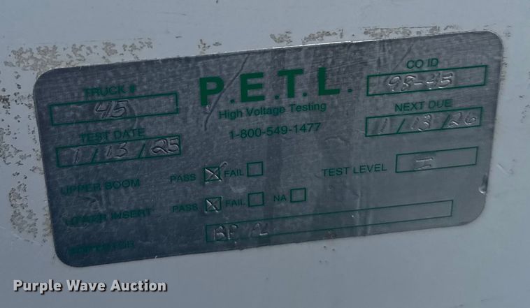 image for item ER2471 2019 Dodge Ram 5500 bucket truck