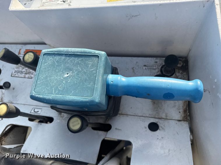 image for item ER2471 2019 Dodge Ram 5500 bucket truck