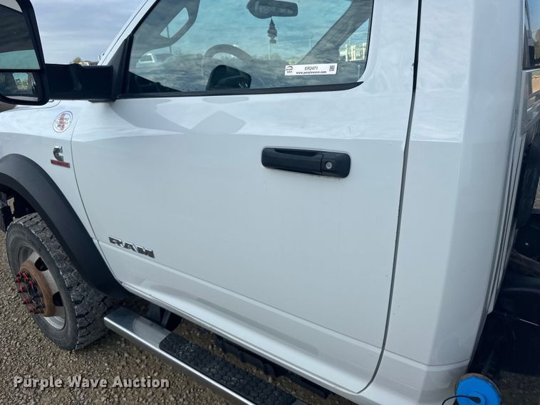 image for item ER2471 2019 Dodge Ram 5500 bucket truck