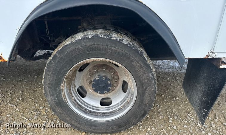 image for item ER2471 2019 Dodge Ram 5500 bucket truck