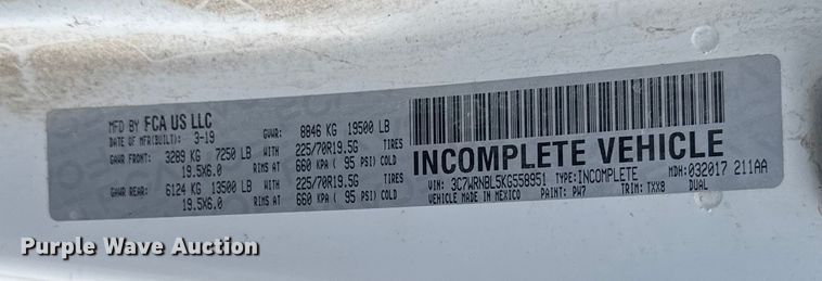 image for item ER2471 2019 Dodge Ram 5500 bucket truck