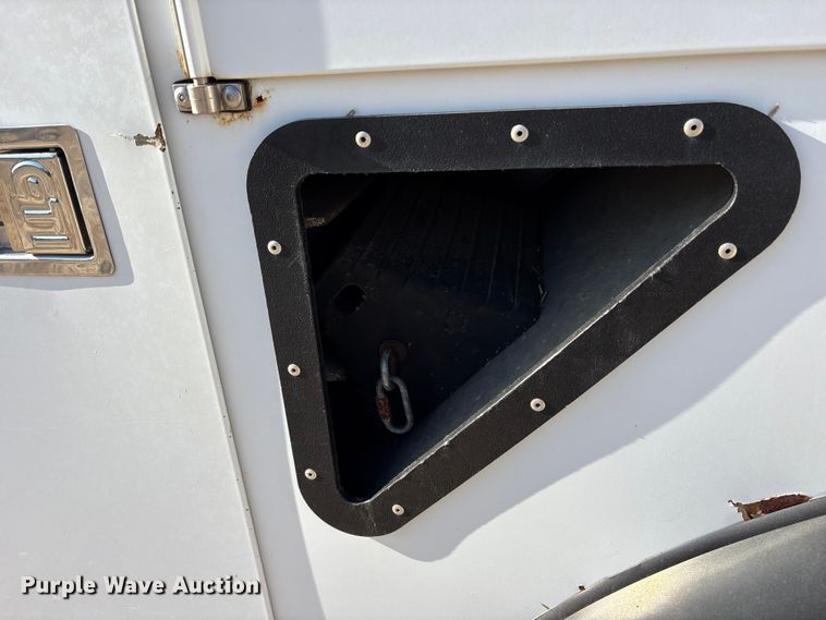 image for item ET7090 2016 International 4300  bucket truck