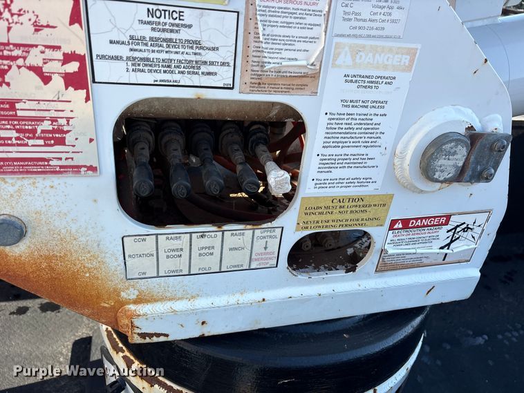 image for item ET7090 2016 International 4300  bucket truck