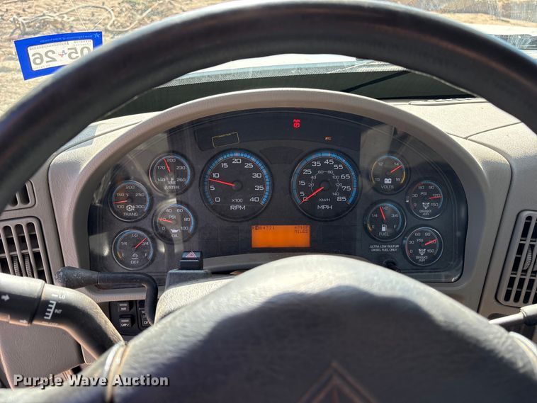 image for item ET7090 2016 International 4300  bucket truck