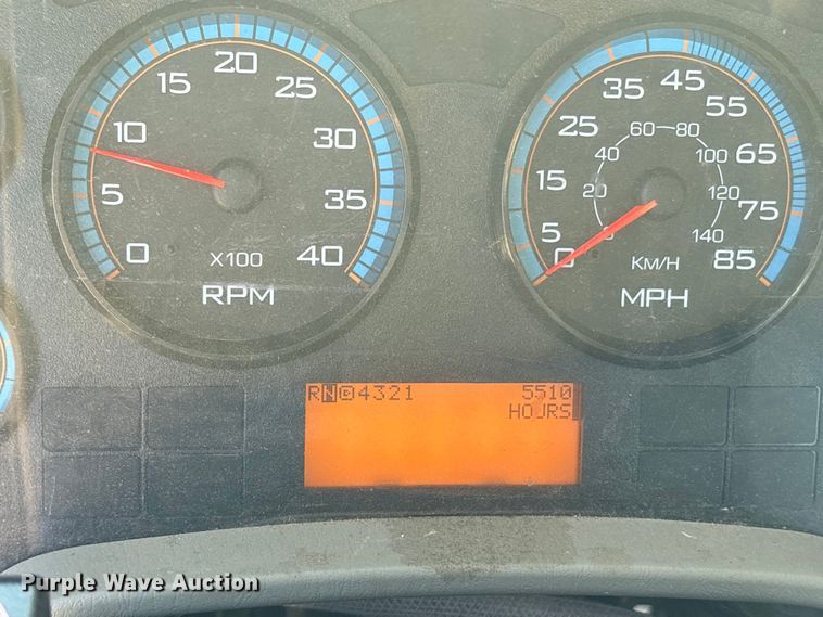 image for item ET7090 2016 International 4300  bucket truck