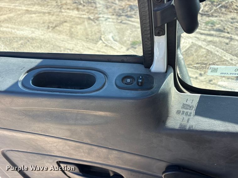 image for item ET7090 2016 International 4300  bucket truck