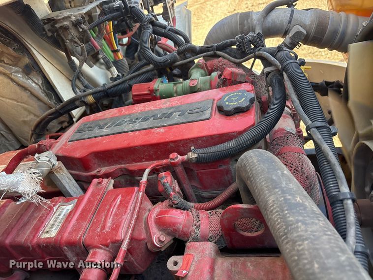 image for item ET7090 2016 International 4300  bucket truck