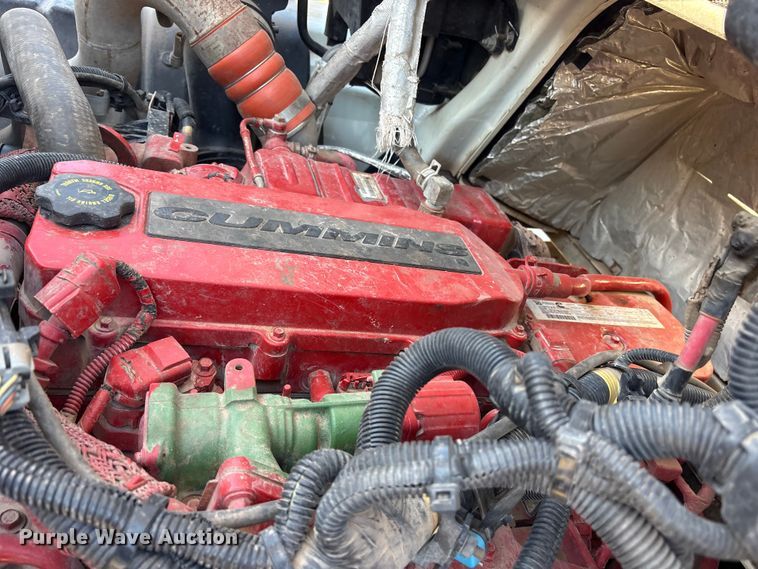 image for item ET7090 2016 International 4300  bucket truck