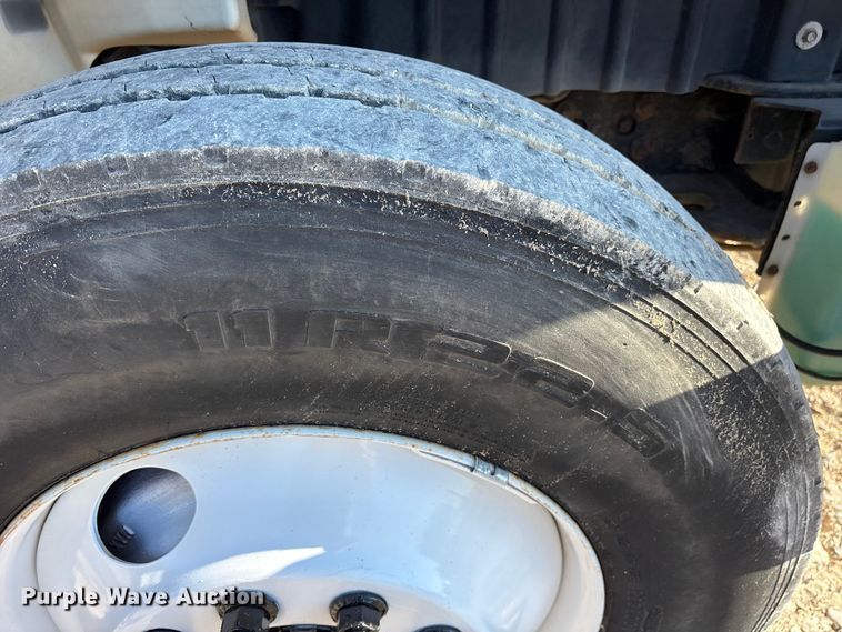 image for item ET7090 2016 International 4300  bucket truck