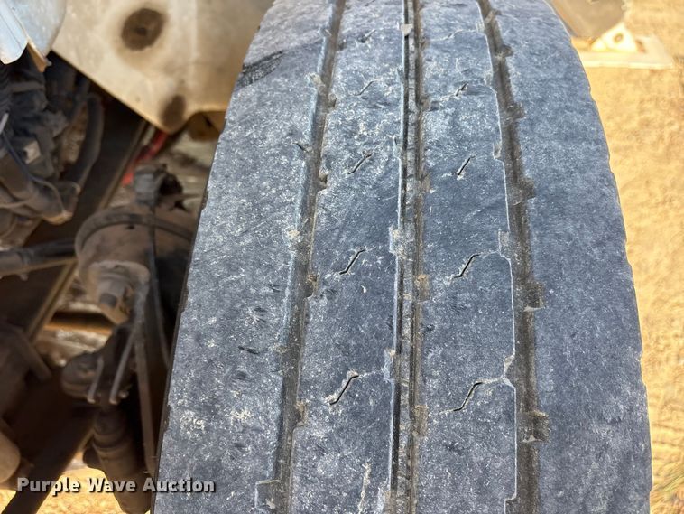 image for item ET7090 2016 International 4300  bucket truck